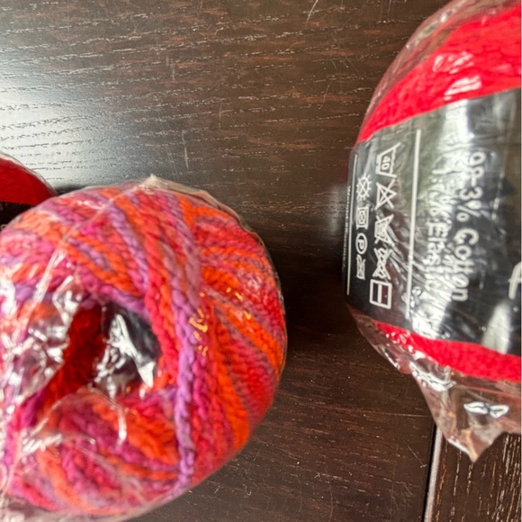 Cascade Yarns Fixation NWT red and variegated bundle of three cotton yarn - Picture 3 of 6